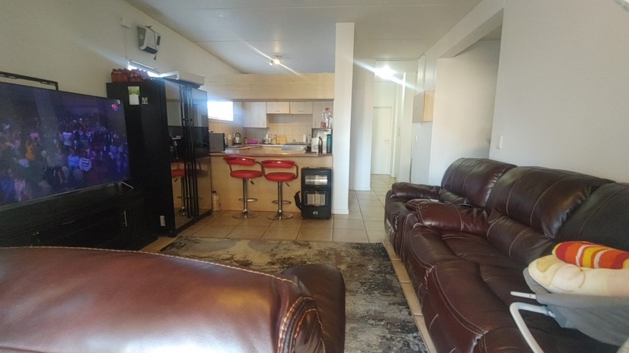 To Let 3 Bedroom Property for Rent in Sundowner Gauteng