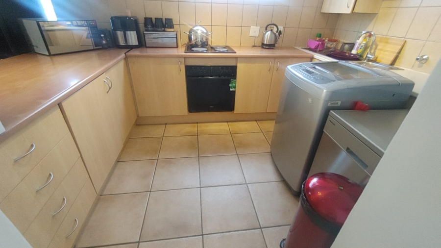 To Let 3 Bedroom Property for Rent in Sundowner Gauteng