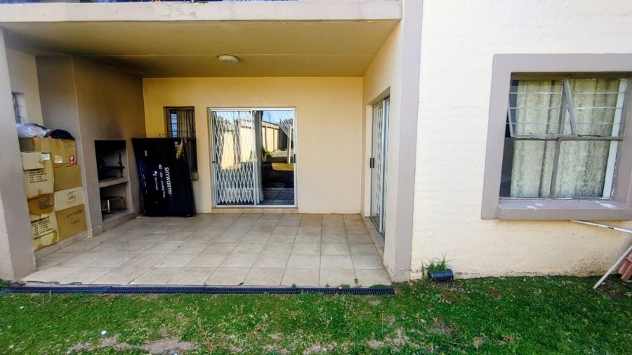 To Let 3 Bedroom Property for Rent in Sundowner Gauteng
