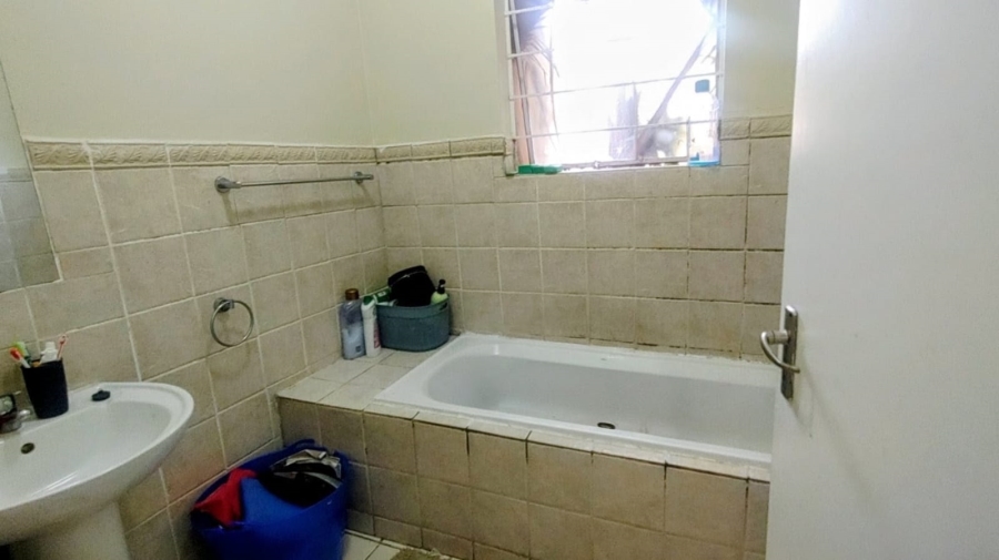To Let 3 Bedroom Property for Rent in Sundowner Gauteng