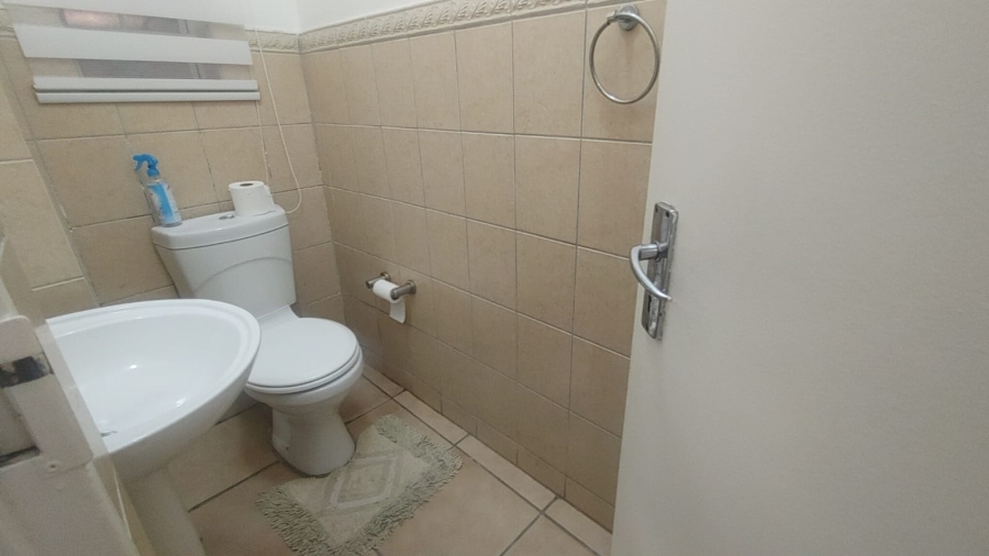 To Let 3 Bedroom Property for Rent in Sundowner Gauteng
