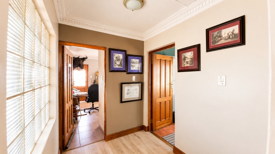 5 Bedroom Property for Sale in Villieria Gauteng