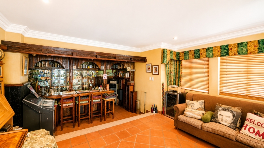 5 Bedroom Property for Sale in Villieria Gauteng