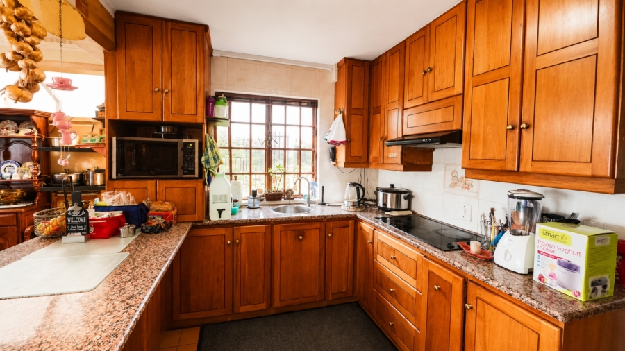 5 Bedroom Property for Sale in Villieria Gauteng