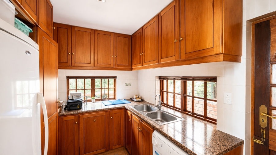 5 Bedroom Property for Sale in Villieria Gauteng