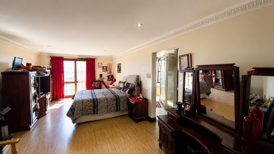 5 Bedroom Property for Sale in Villieria Gauteng