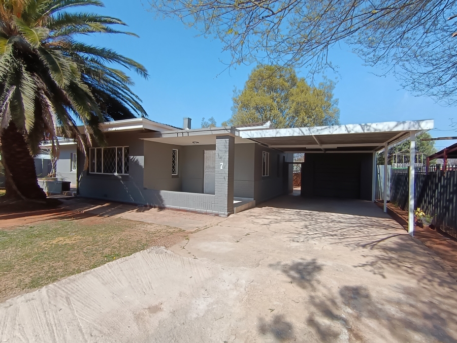 3 Bedroom Property for Sale in Dalview Gauteng