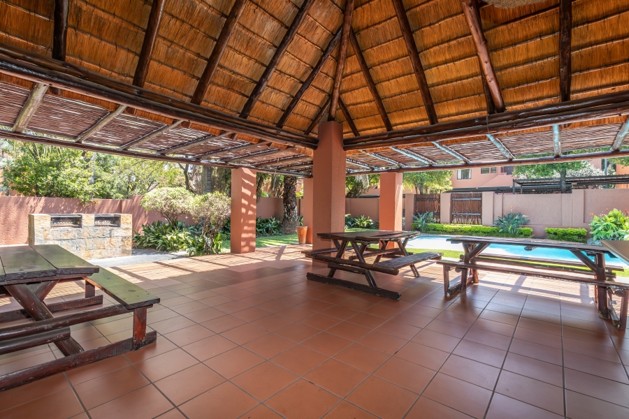 1 Bedroom Property for Sale in Sunninghill Gauteng