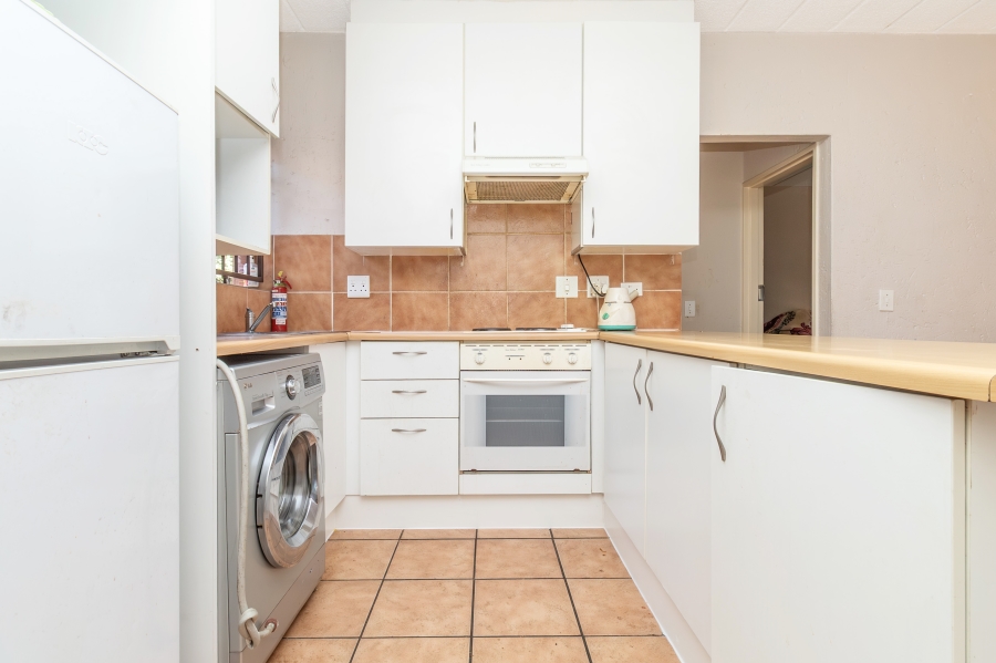 1 Bedroom Property for Sale in Sunninghill Gauteng