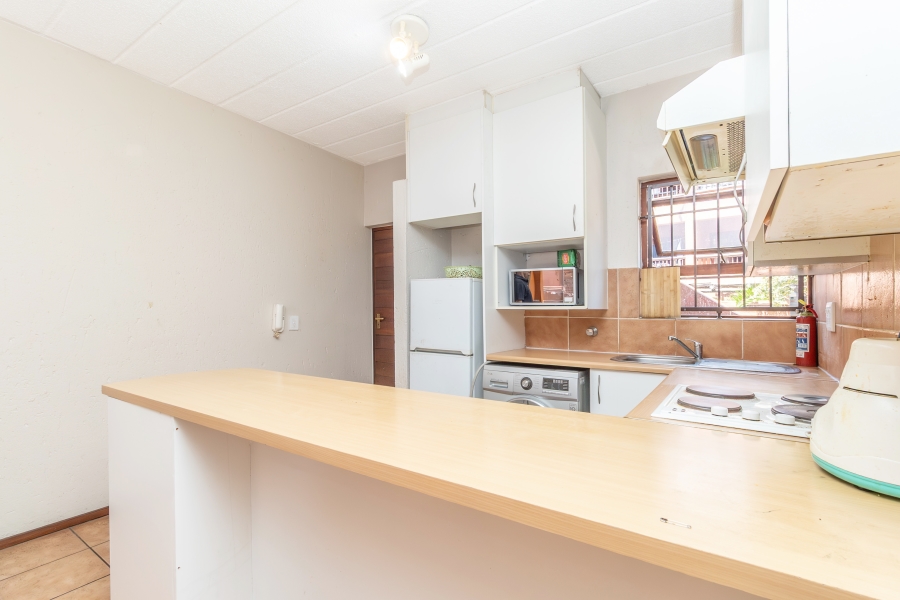 1 Bedroom Property for Sale in Sunninghill Gauteng
