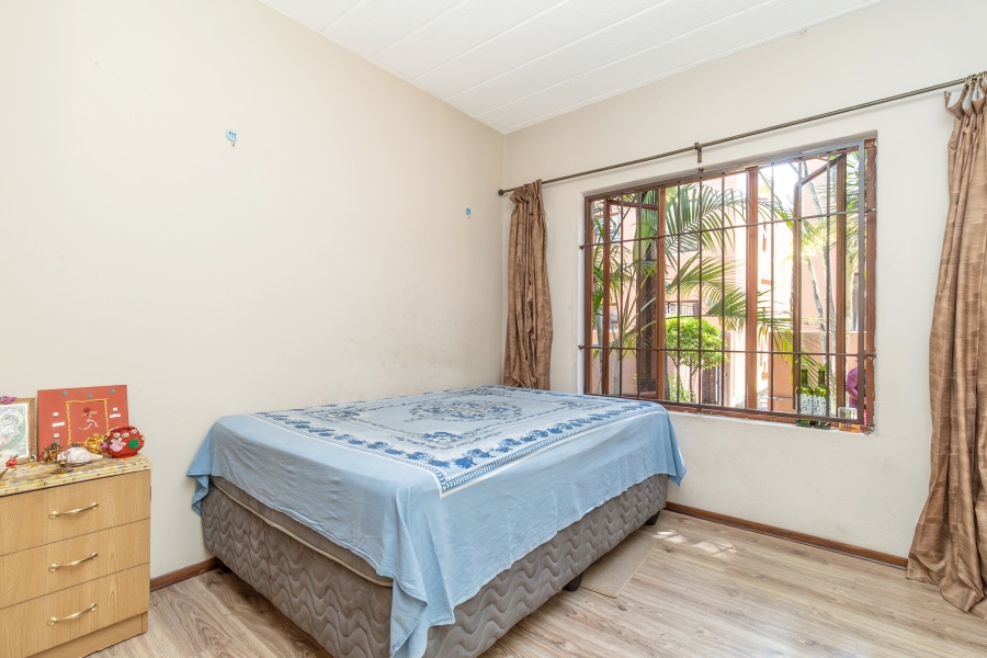 1 Bedroom Property for Sale in Sunninghill Gauteng