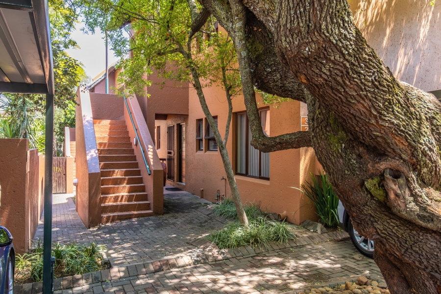 1 Bedroom Property for Sale in Sunninghill Gauteng