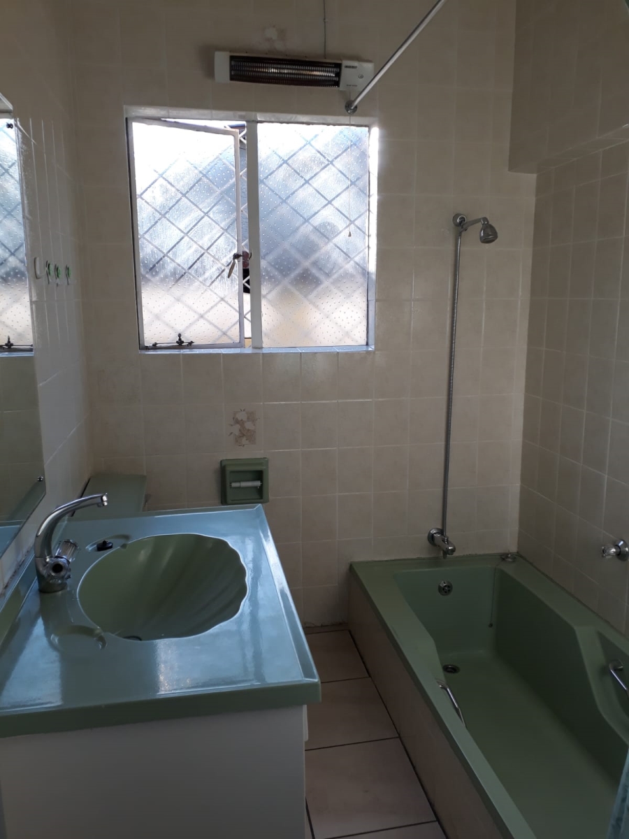 1 Bedroom Property for Sale in Meadowbrook Gauteng