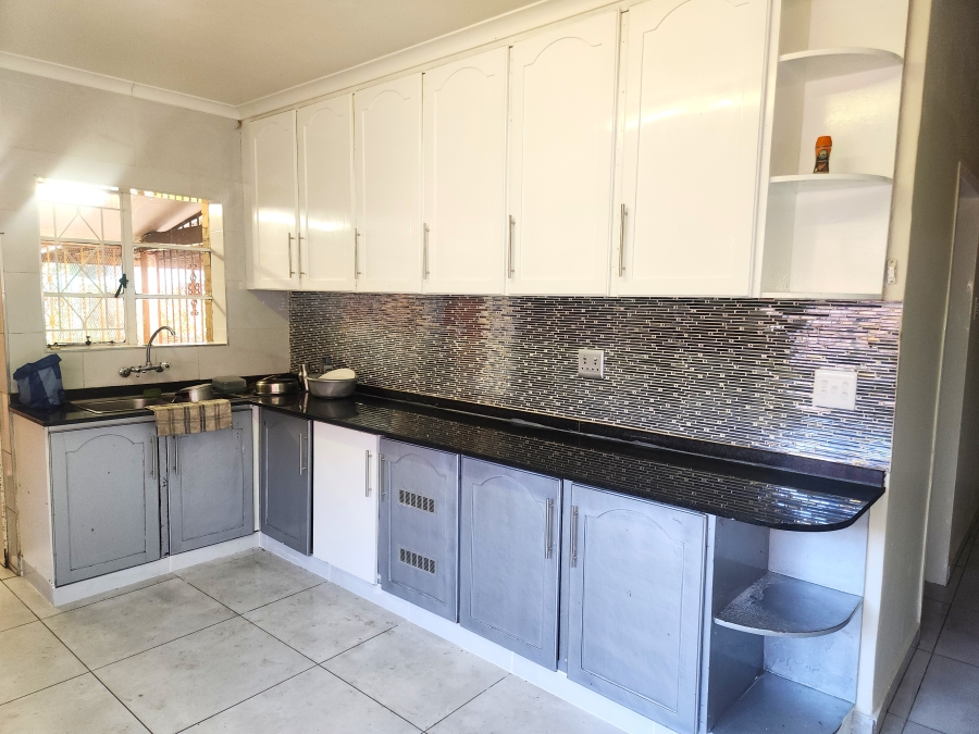 To Let 3 Bedroom Property for Rent in Kensington Gauteng