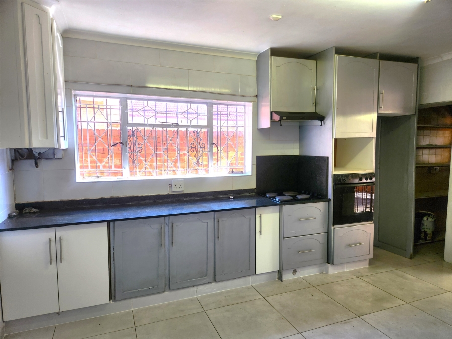 To Let 3 Bedroom Property for Rent in Kensington Gauteng