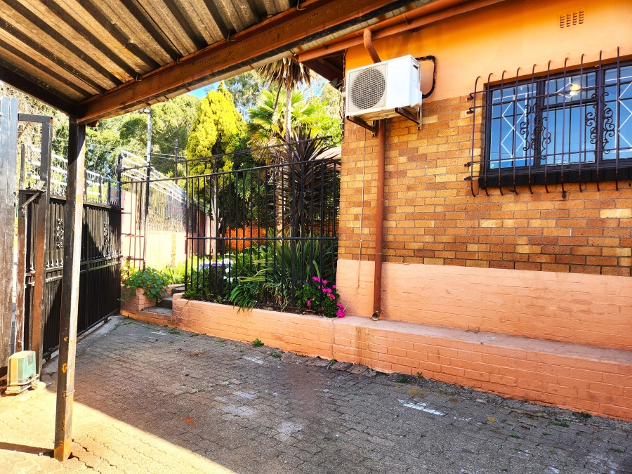 To Let 3 Bedroom Property for Rent in Kensington Gauteng