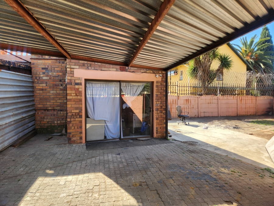 To Let 3 Bedroom Property for Rent in Kensington Gauteng