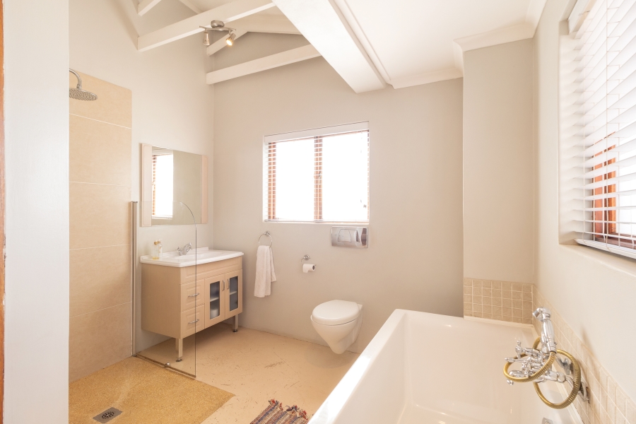 4 Bedroom Property for Sale in Rietvalleirand Gauteng