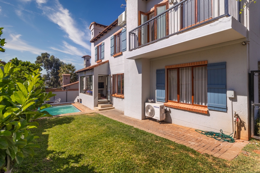4 Bedroom Property for Sale in Rietvalleirand Gauteng