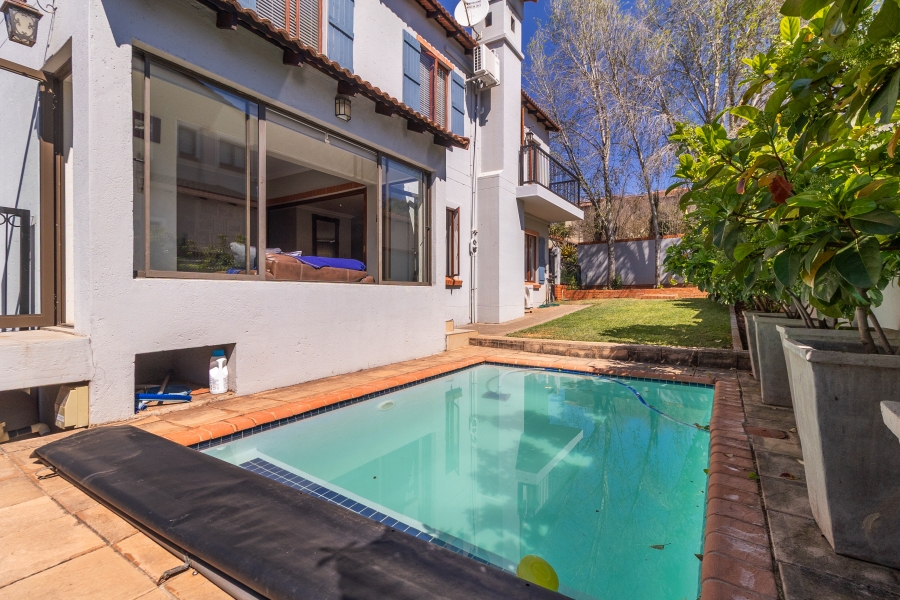 4 Bedroom Property for Sale in Rietvalleirand Gauteng