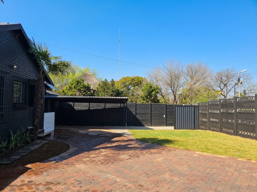 3 Bedroom Property for Sale in Bloubosrand Gauteng