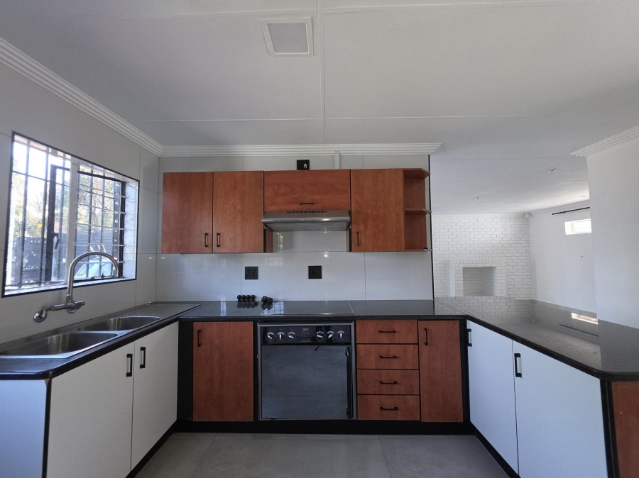 3 Bedroom Property for Sale in Bloubosrand Gauteng