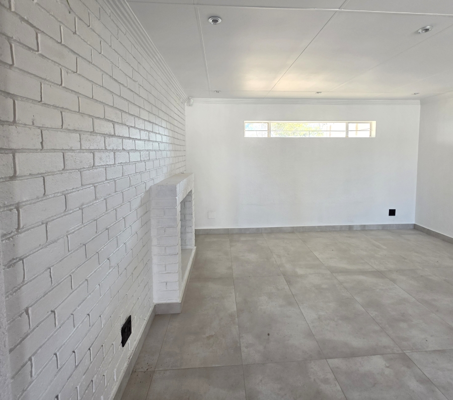 3 Bedroom Property for Sale in Bloubosrand Gauteng