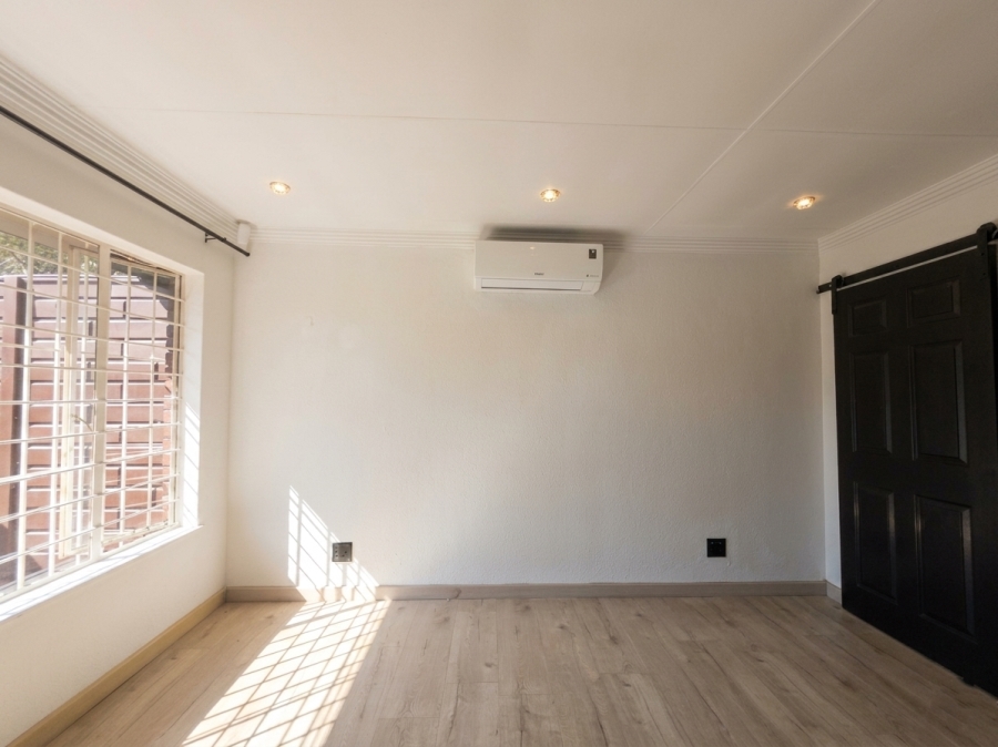 3 Bedroom Property for Sale in Bloubosrand Gauteng