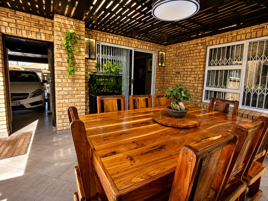 3 Bedroom Property for Sale in Jansenpark Gauteng