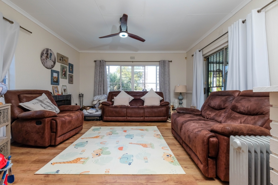 4 Bedroom Property for Sale in Roodekrans Gauteng