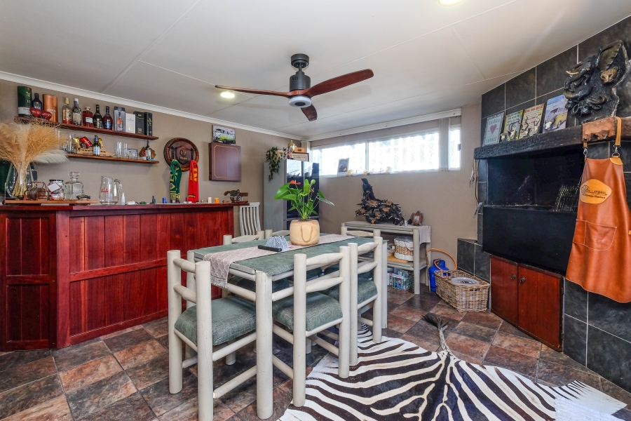 4 Bedroom Property for Sale in Roodekrans Gauteng