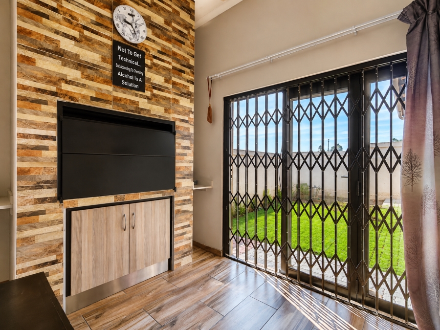 3 Bedroom Property for Sale in Risiville Gauteng