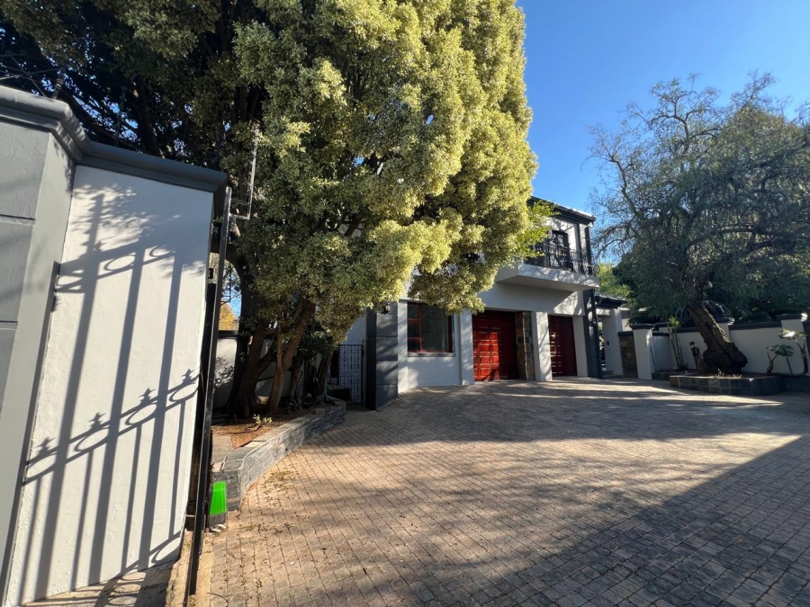 5 Bedroom Property for Sale in Houghton Estate Gauteng