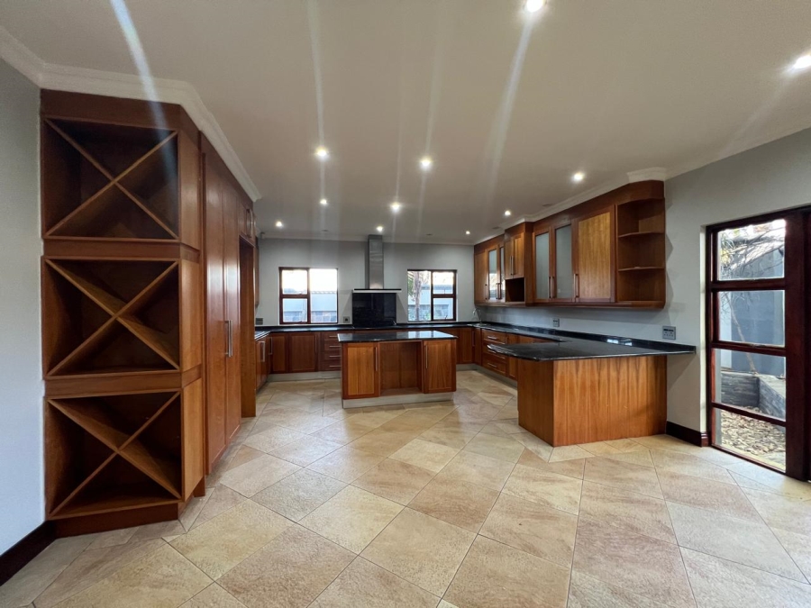 5 Bedroom Property for Sale in Houghton Estate Gauteng