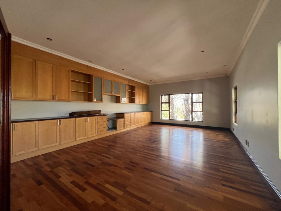5 Bedroom Property for Sale in Houghton Estate Gauteng