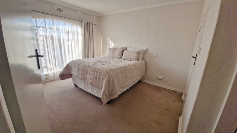 3 Bedroom Property for Sale in Lyndhurst Gauteng