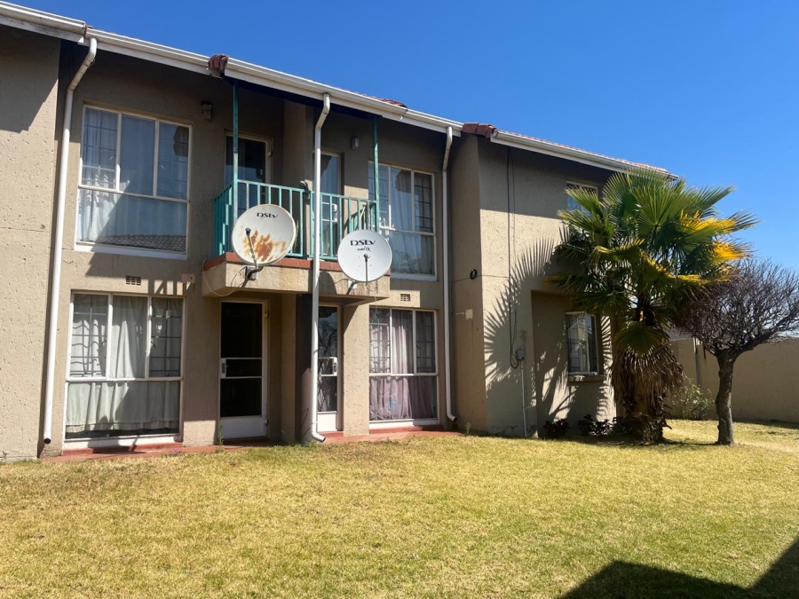 2 Bedroom Property for Sale in Vorna Valley Gauteng