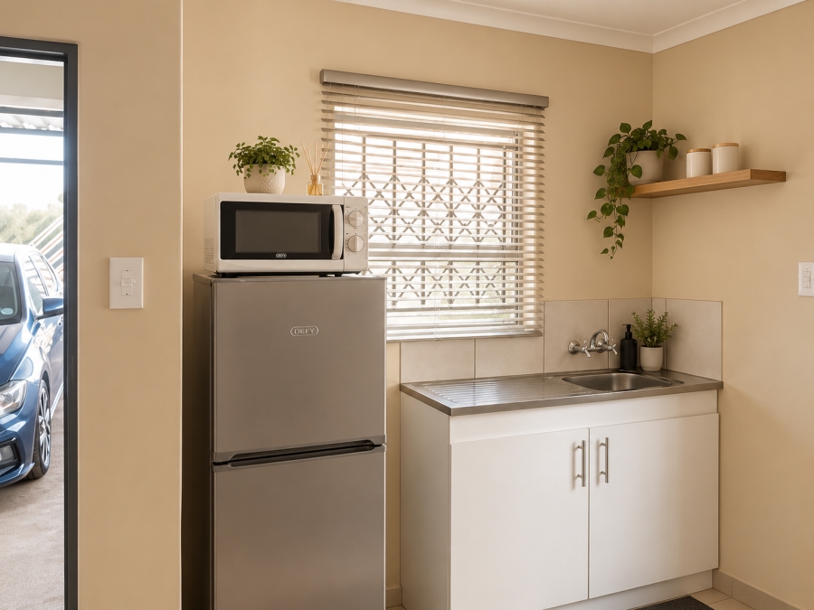 2 Bedroom Property for Sale in Clayville Gauteng