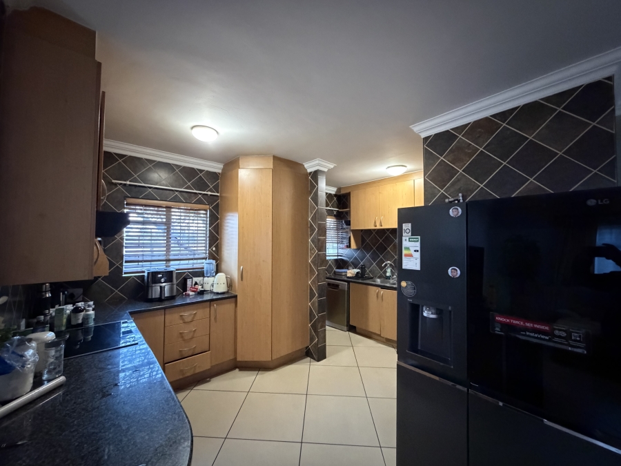 To Let 3 Bedroom Property for Rent in New Market Gauteng