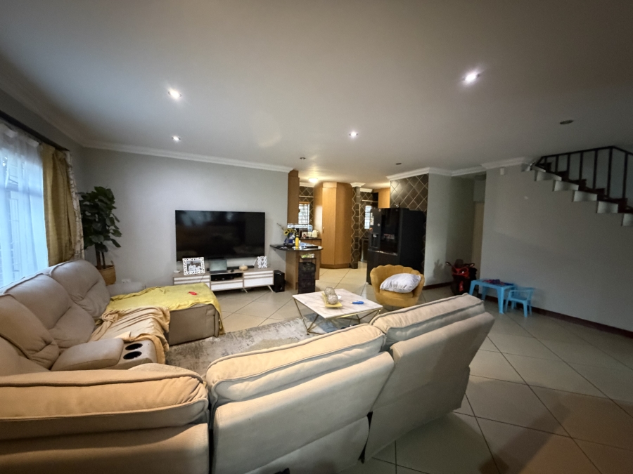 To Let 3 Bedroom Property for Rent in New Market Gauteng