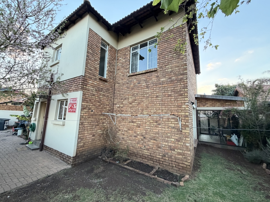 To Let 3 Bedroom Property for Rent in New Market Gauteng