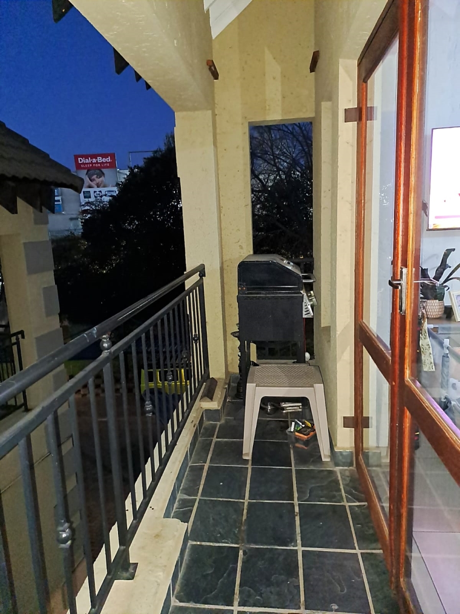 1 Bedroom Property for Sale in Randpark Ridge Gauteng
