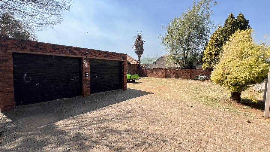 4 Bedroom Property for Sale in Randgate Gauteng