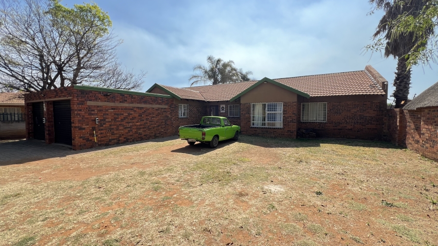 4 Bedroom Property for Sale in Randgate Gauteng