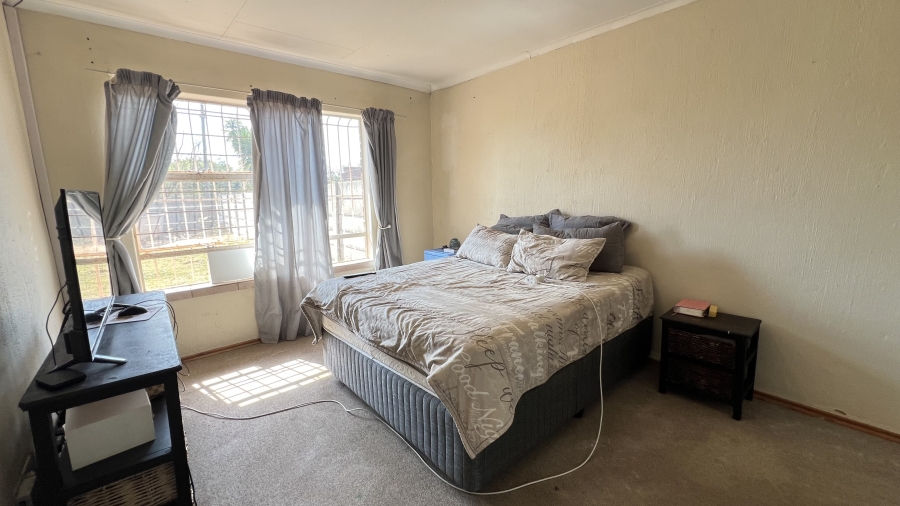 4 Bedroom Property for Sale in Randgate Gauteng