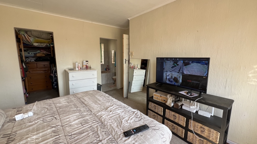4 Bedroom Property for Sale in Randgate Gauteng