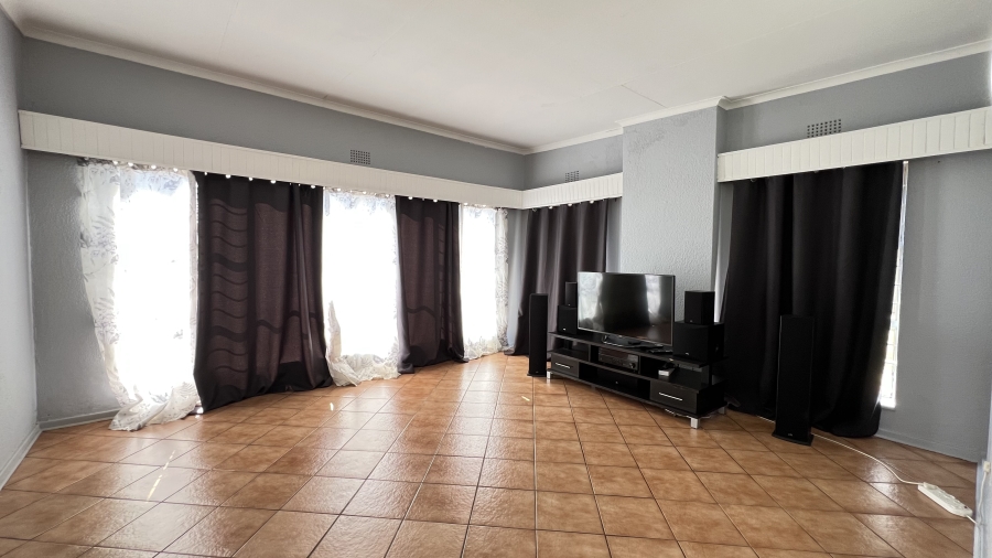 3 Bedroom Property for Sale in Greenhills Gauteng