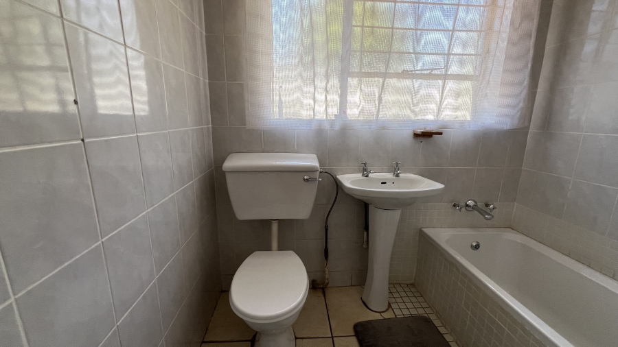 3 Bedroom Property for Sale in Greenhills Gauteng