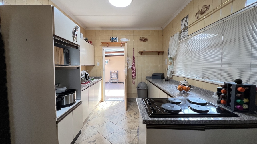 4 Bedroom Property for Sale in Krugersdorp West Gauteng