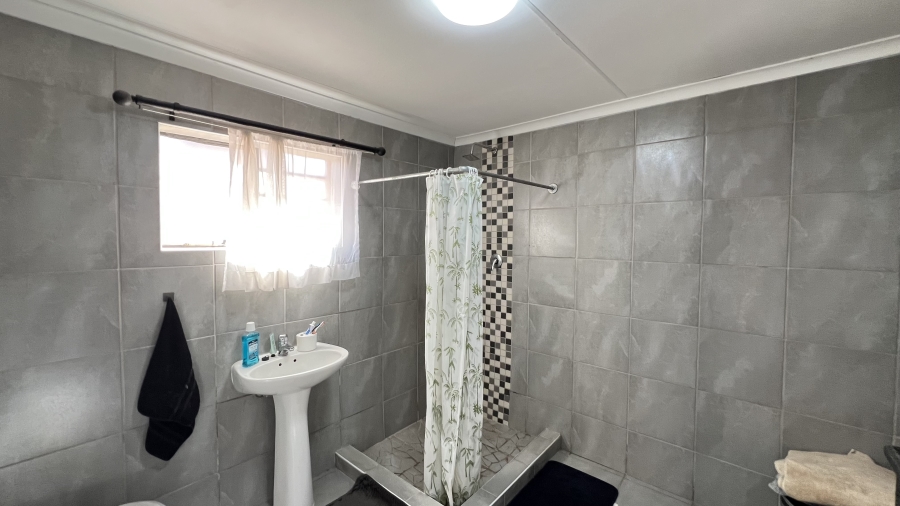 4 Bedroom Property for Sale in Krugersdorp West Gauteng